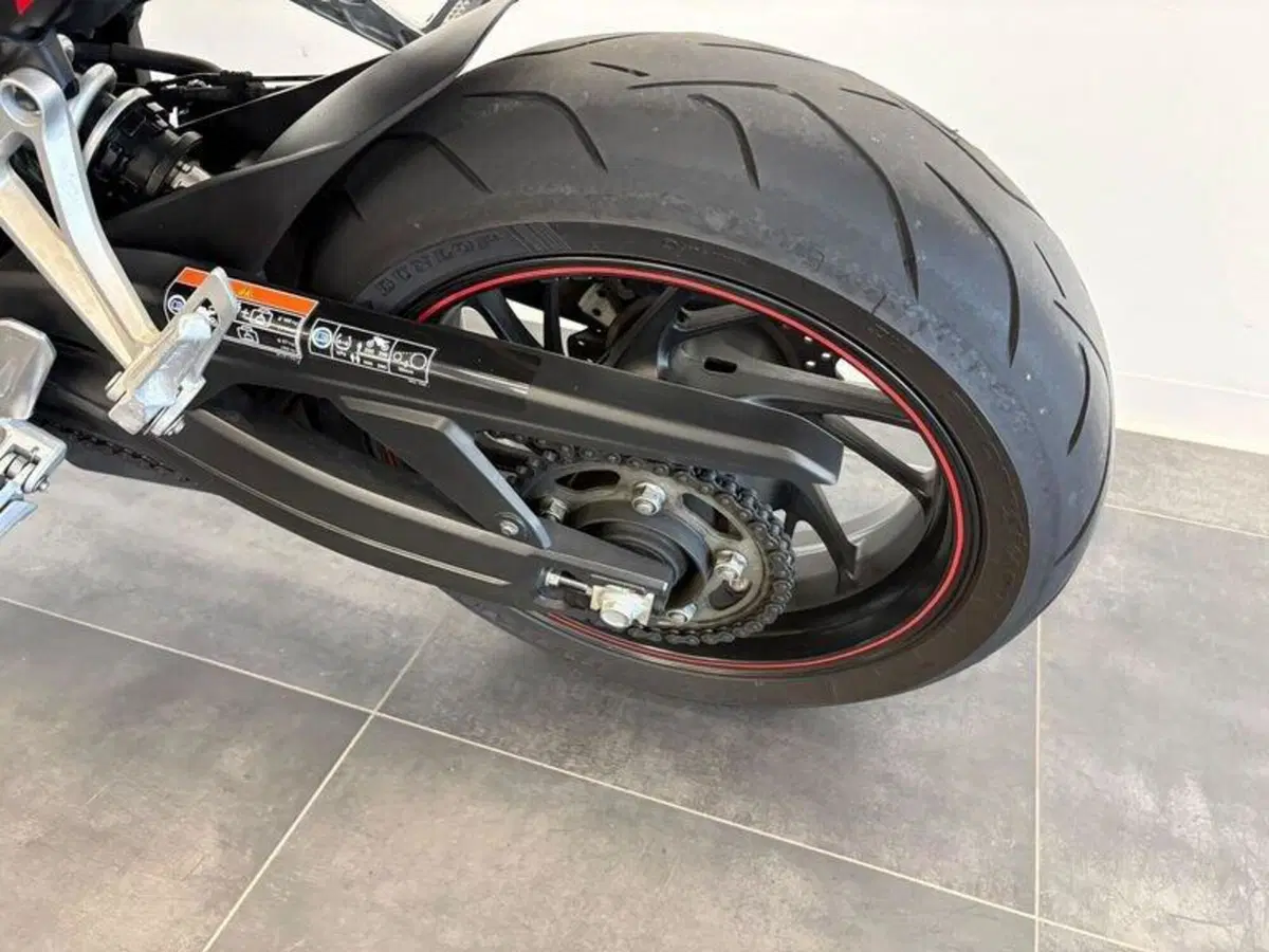 Honda CB 650 F (2017 - 18) (6)