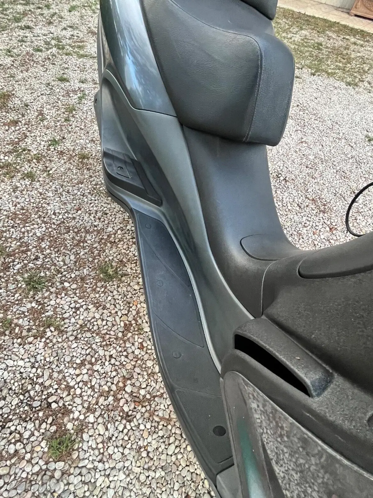 Piaggio X9 200 Evolution (4)