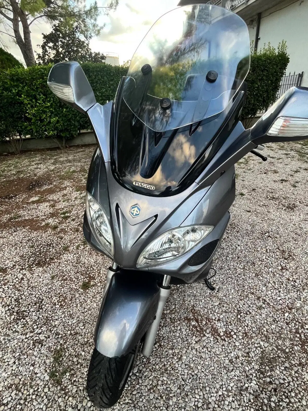 Piaggio X9 200 Evolution (7)