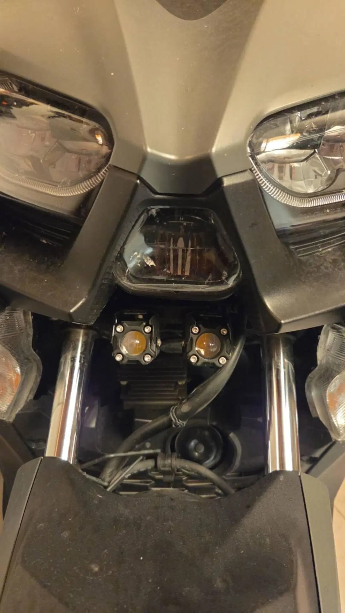 Yamaha X-Max 400 Tech Max (2020) (8)
