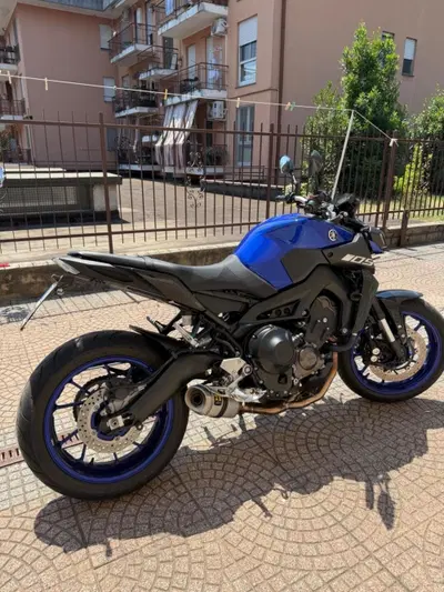 Yamaha MT-09 (2017 - 20) usata