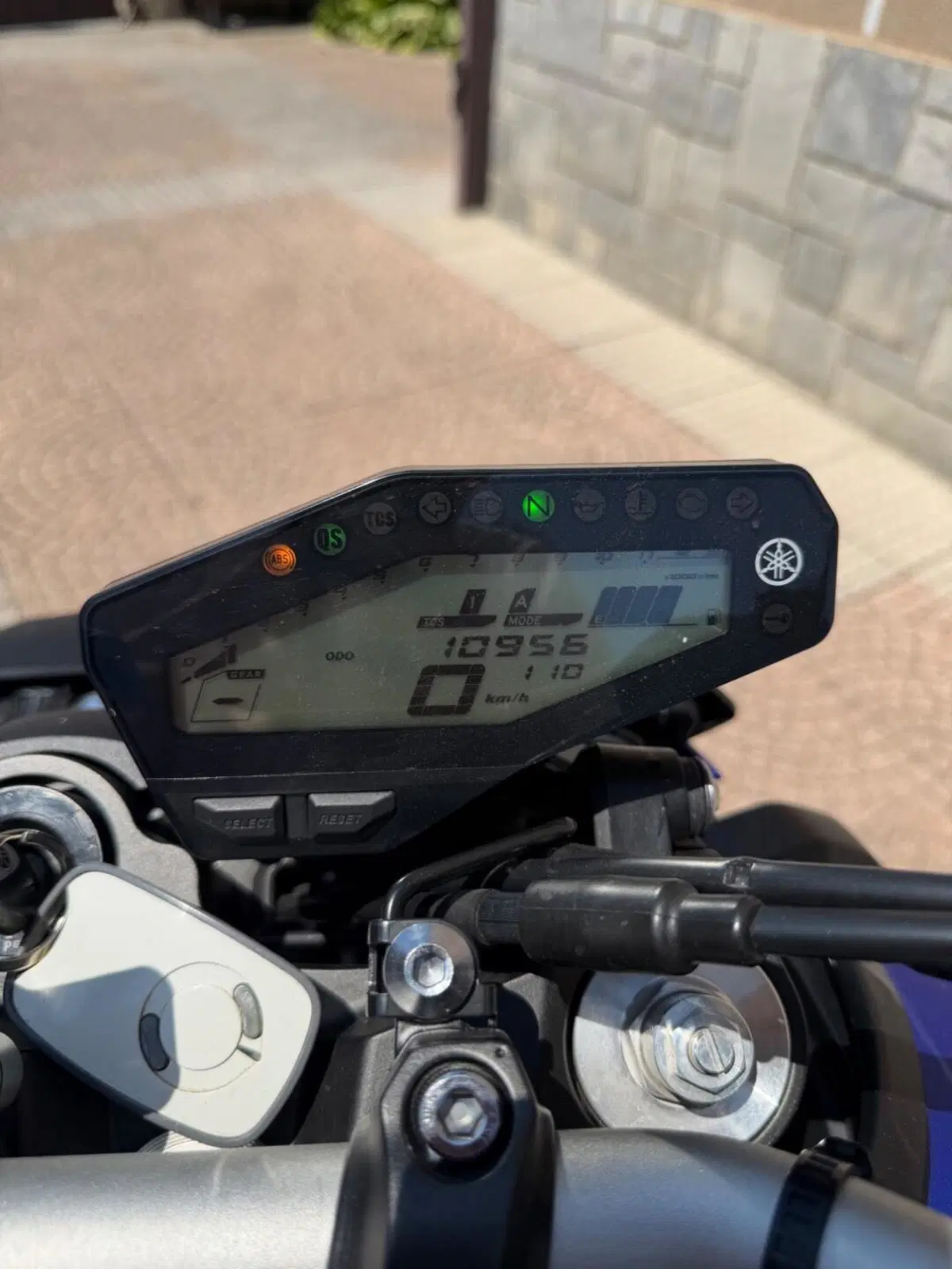 Yamaha MT-09 (2017 - 20) (4)