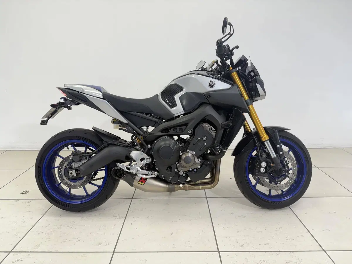Yamaha MT-09 SP (2021 - 23)