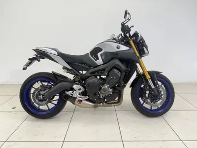 Yamaha MT-09 SP (2021 - 23) usata