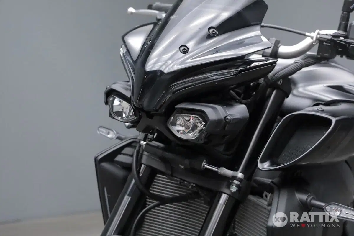 Yamaha MT-10 (2022 - 26) (6)