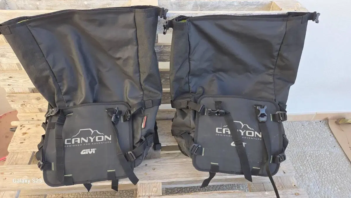 VENDO GIVI GRT720 + TELAIO HONDA TRANSALP XL750 (4)