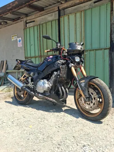 Yamaha FZR 600 (1991 - 93) usata