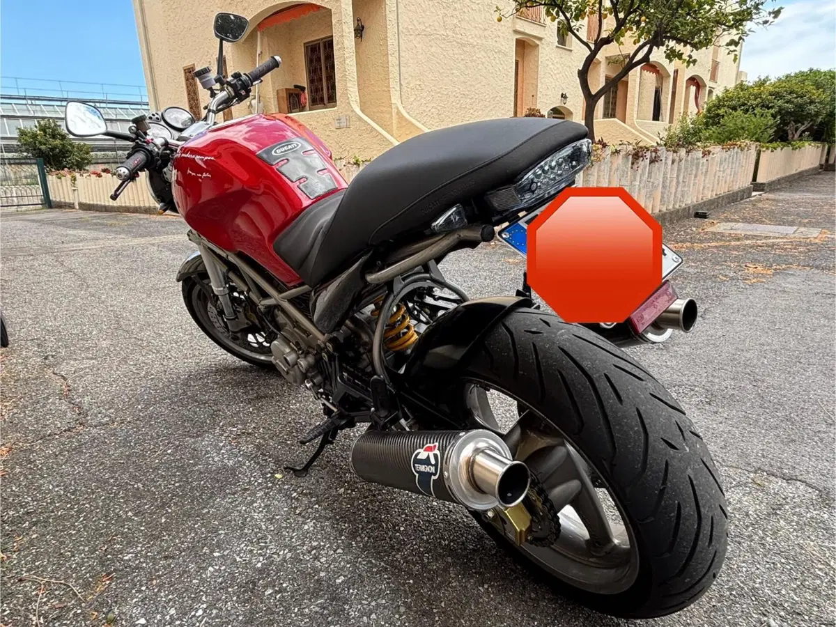 Ducati Monster 900 Special I.E. (1999 - 02) (5)