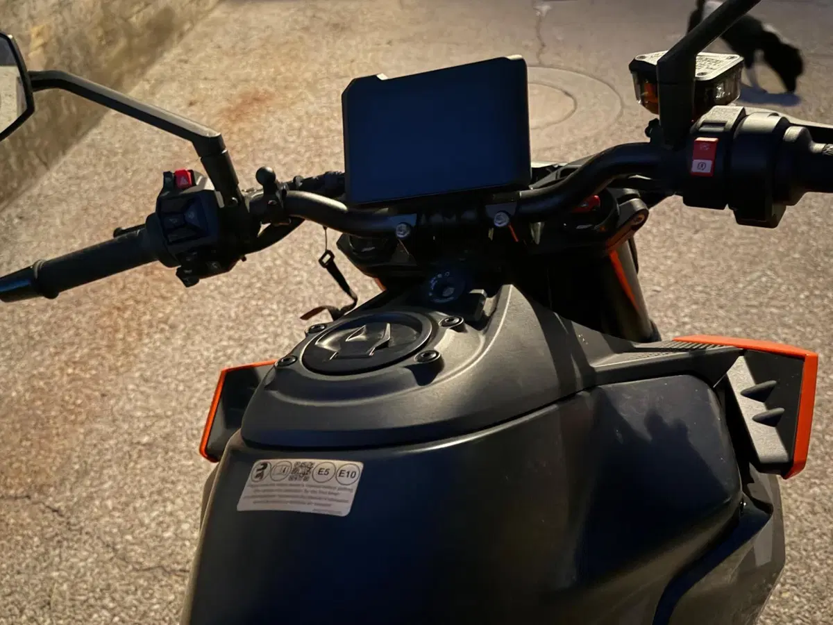 KTM 990 Duke (2024 - 26) (3)