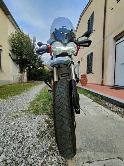 Moto Guzzi V85 TT (2021 - 23) usata