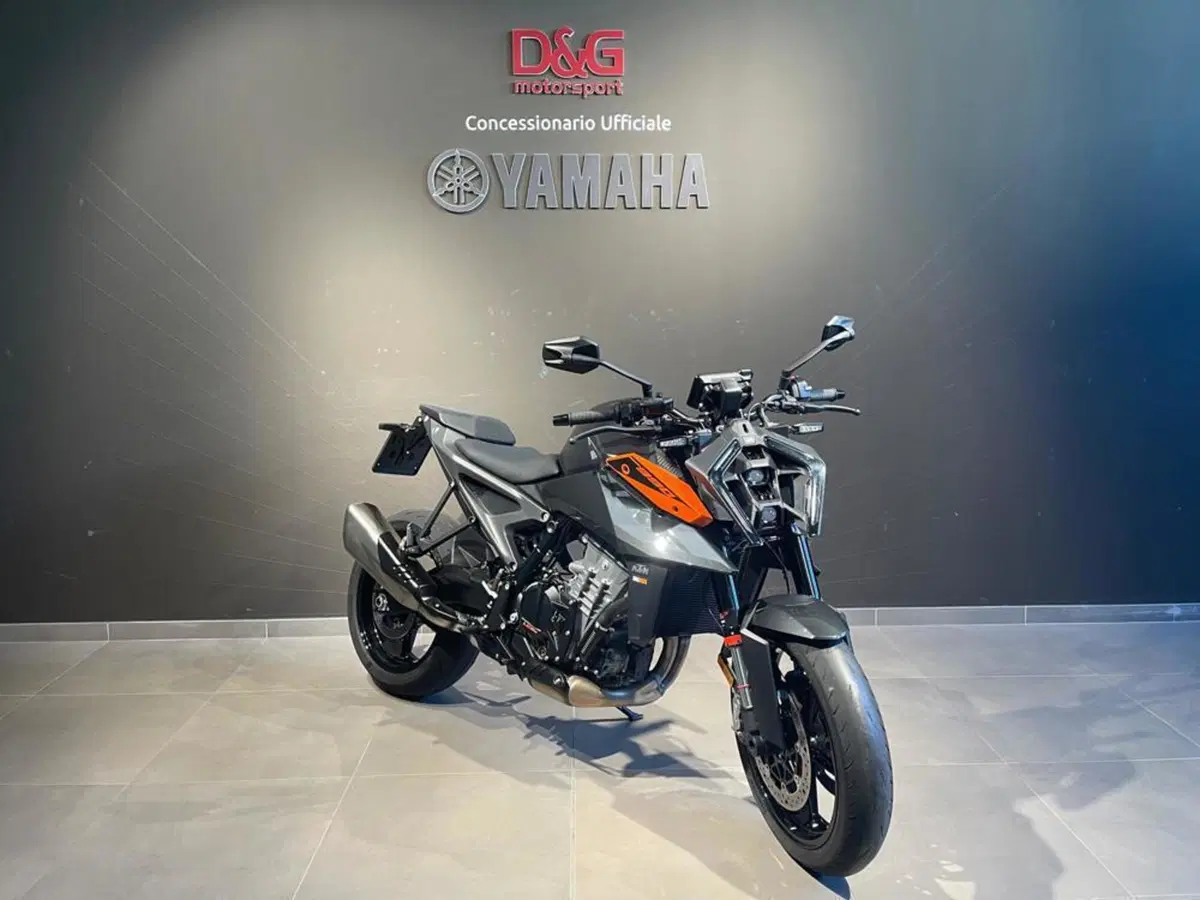 KTM 990 Duke (2024 - 26) (2)