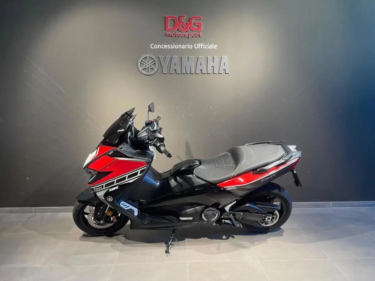 Yamaha T-Max 530 DX (2017 - 19) (4)