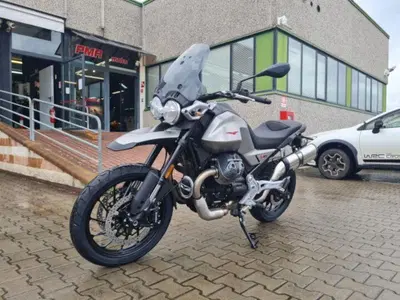 Moto Guzzi V85 Strada (2024 - 26) usata