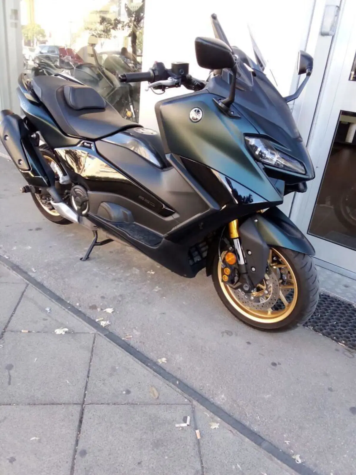 Yamaha T-Max 560 Tech Max (2022 - 24) (2)