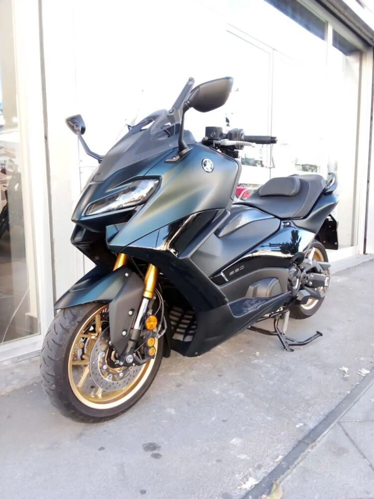 Yamaha T-Max 560 Tech Max (2022 - 24) (9)