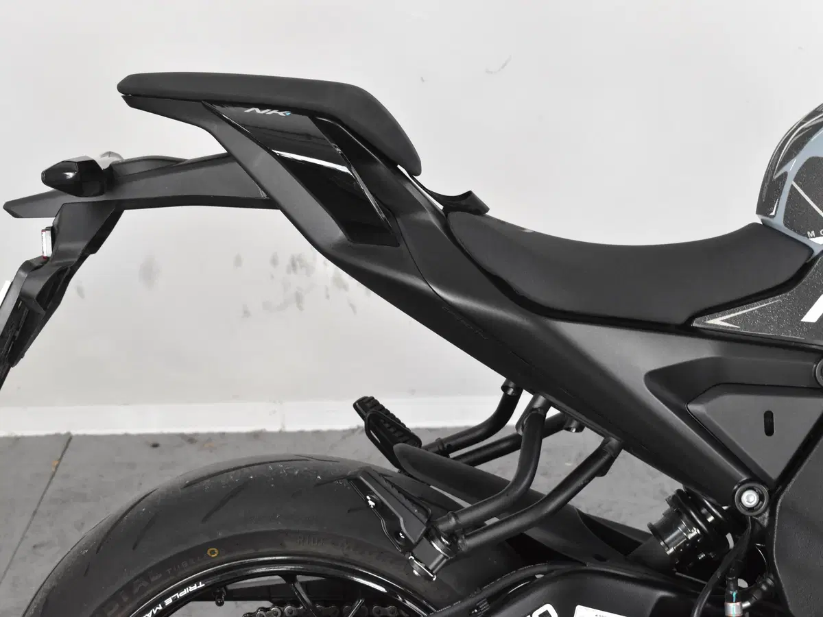 CFMOTO 675NK (2025 - 26) (11)