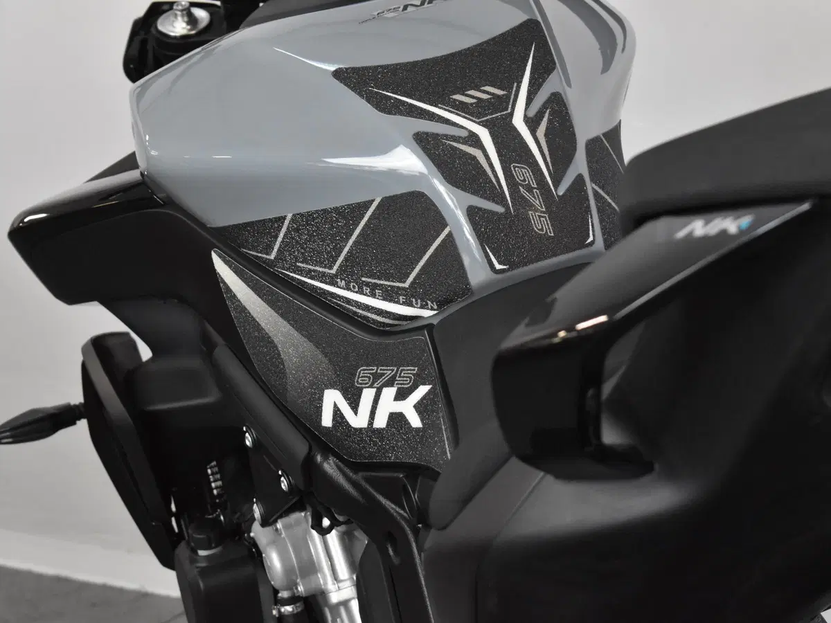 CFMOTO 675NK (2025 - 26) (18)