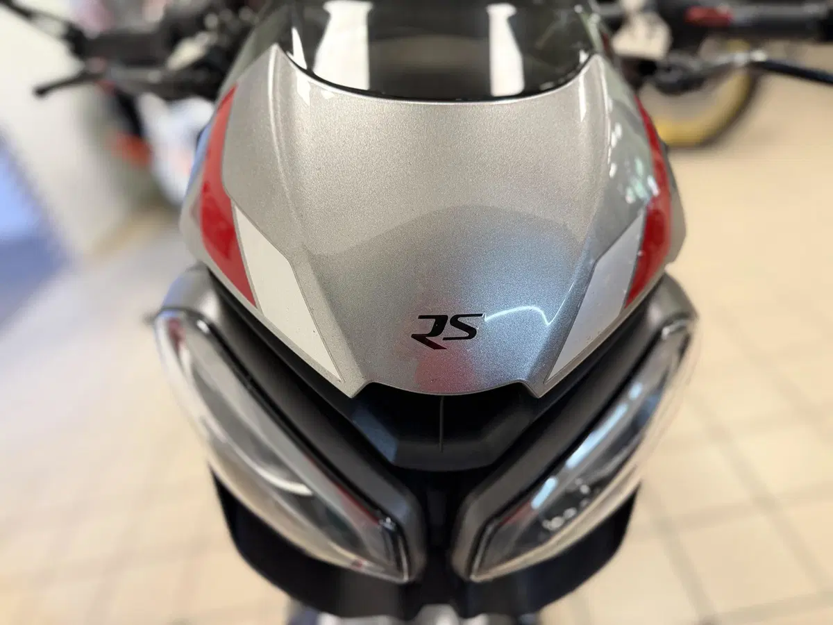 Triumph Street Triple RS (2020 - 22) (8)