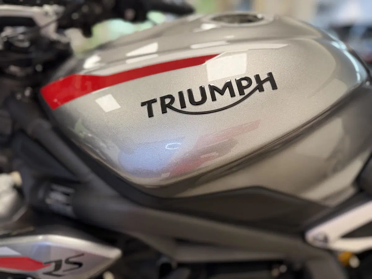 Triumph Street Triple RS (2020 - 22) (12)