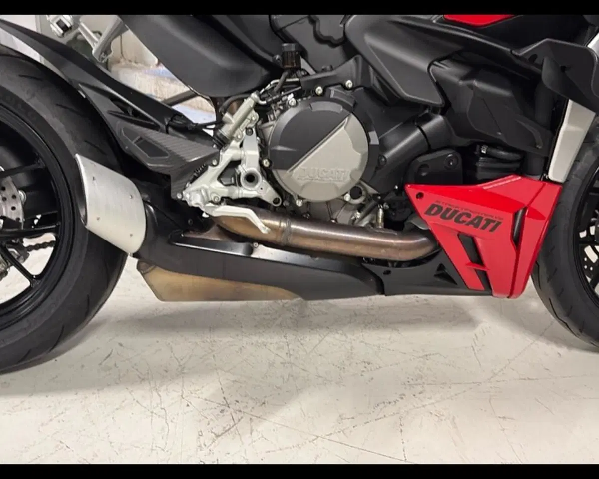 Ducati Streetfighter V2 (2022 - 24) (13)