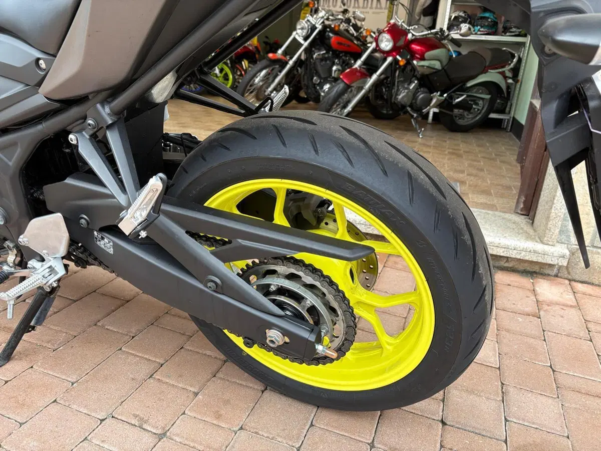 Yamaha MT-03 (2018 - 19) (11)