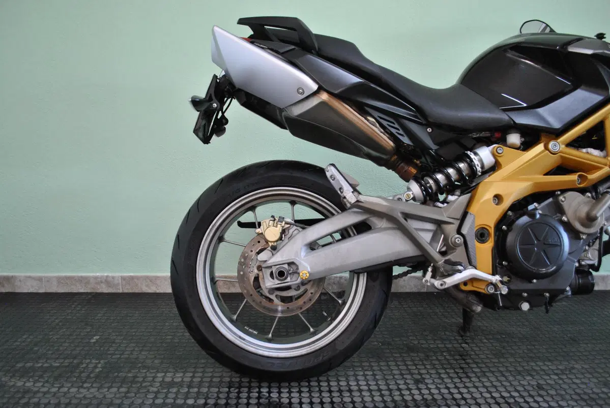 Aprilia Shiver 750 (2008 - 10) (2)