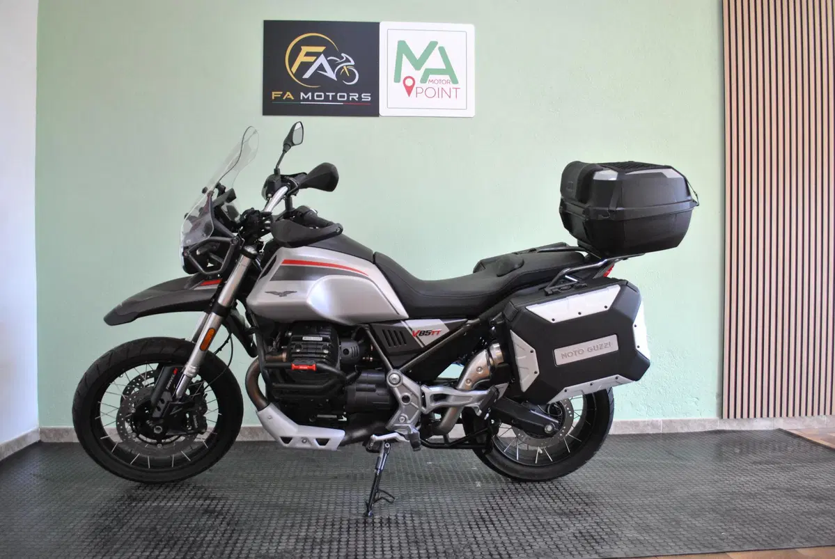 Moto Guzzi V85 TT (2021 - 23) (6)