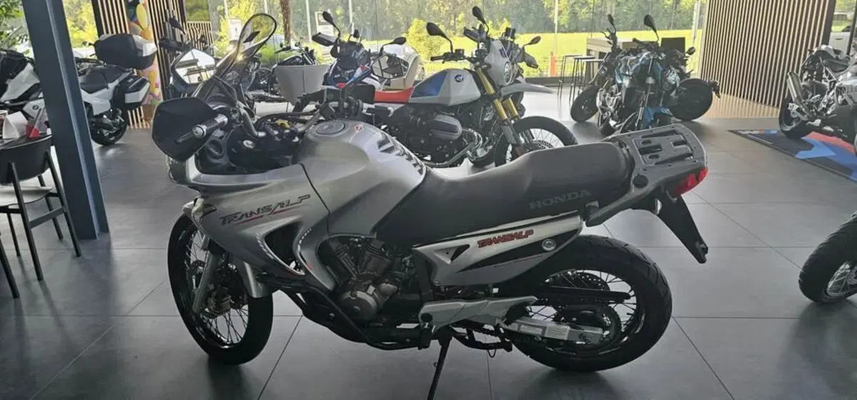 Honda Transalp XL 650V (2005 - 06) (4)