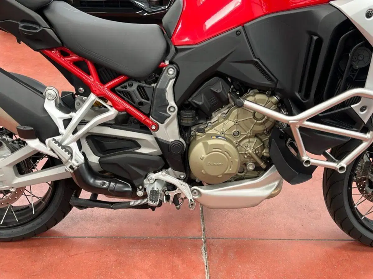 Ducati Multistrada V4 S (2021 - 24) (13)