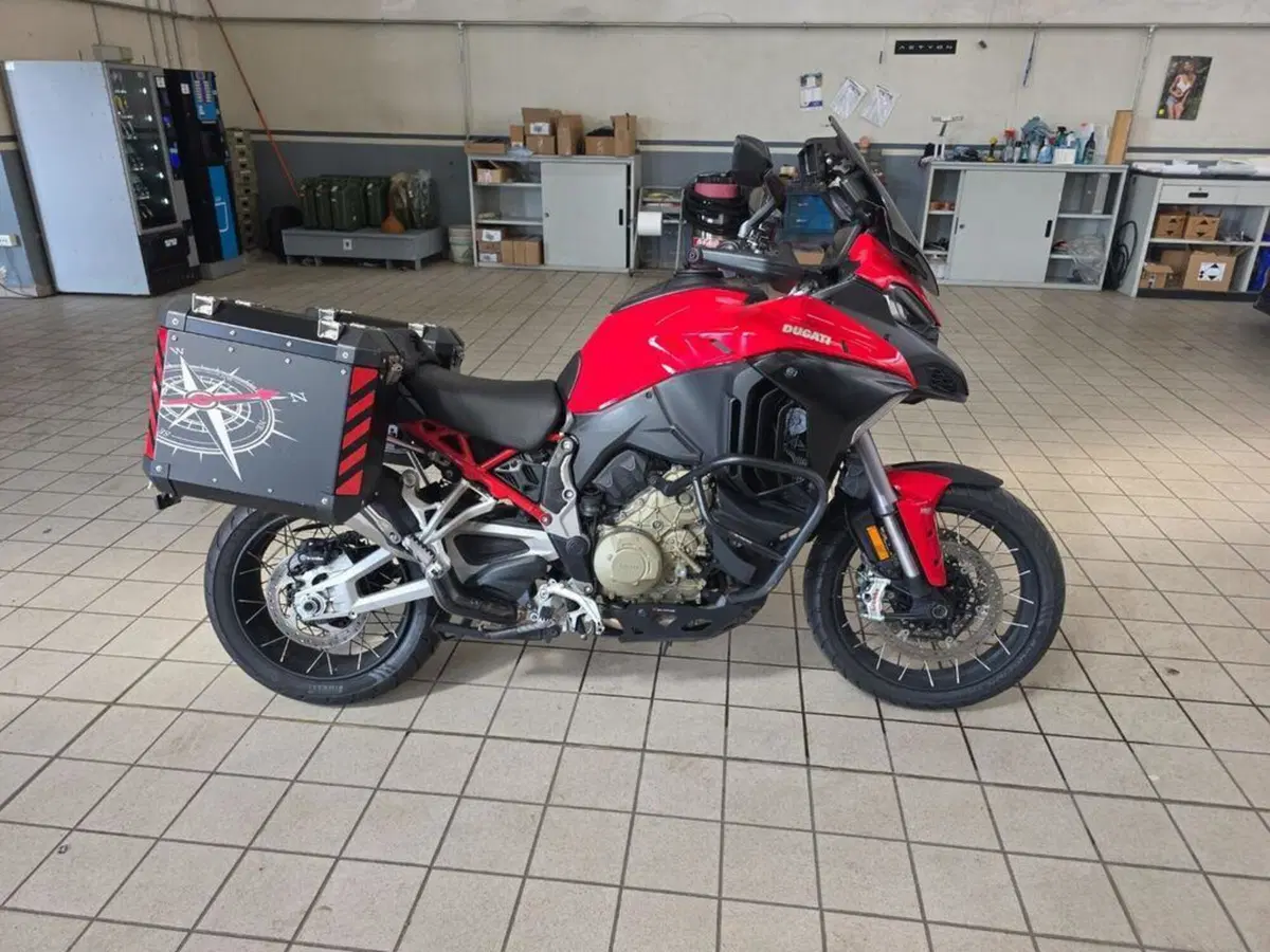 Ducati Multistrada V4 S (2021 - 24) (8)