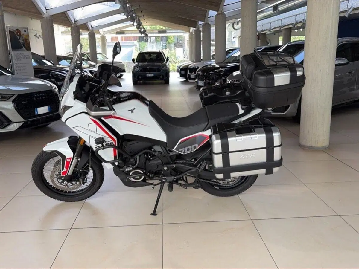Moto Morini X-Cape 700 (2025 - 26) (4)