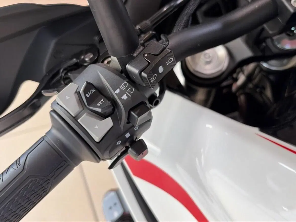 Moto Morini X-Cape 700 (2025 - 26) (11)