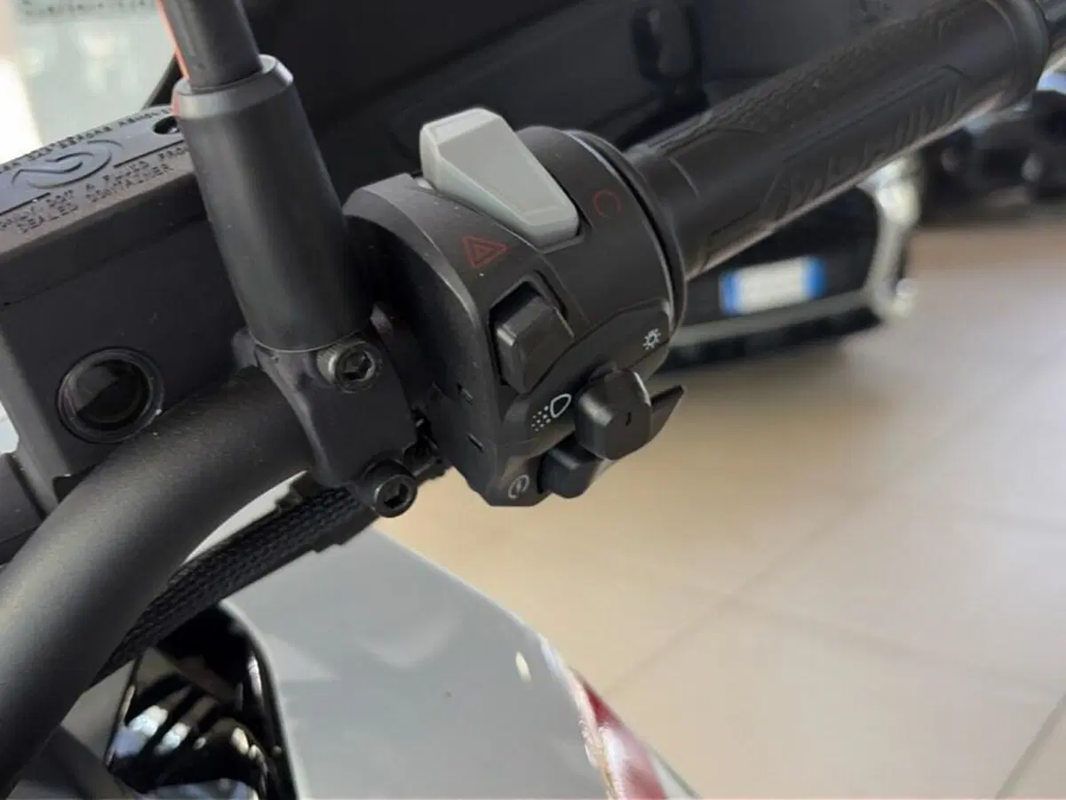 Moto Morini X-Cape 700 (2025 - 26) (12)