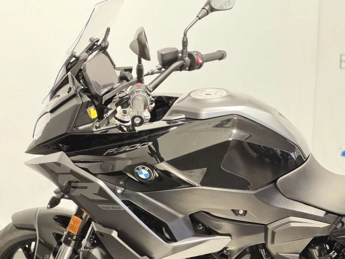 Bmw F 900 XR (2025 - 27) (4)