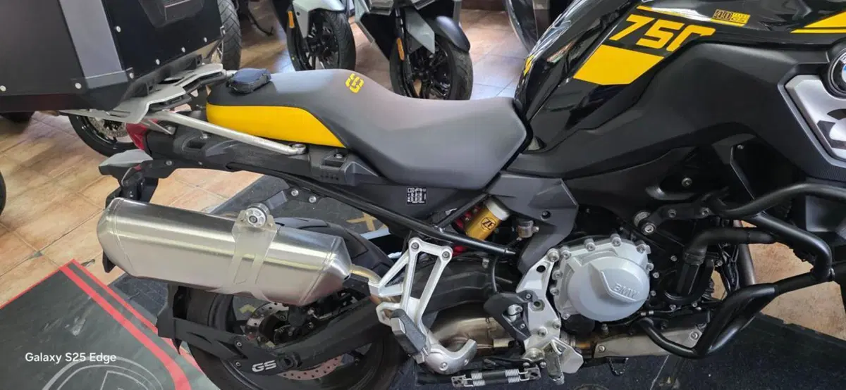 Bmw F 750 GS Edition 40 Years GS (2021) (6)