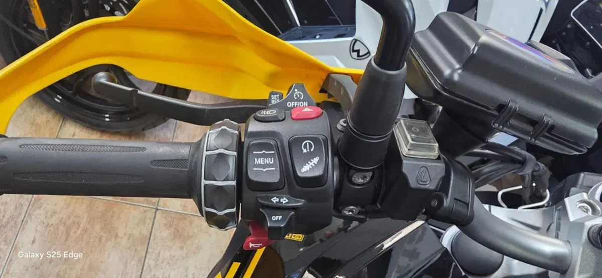 Bmw F 750 GS Edition 40 Years GS (2021) (7)