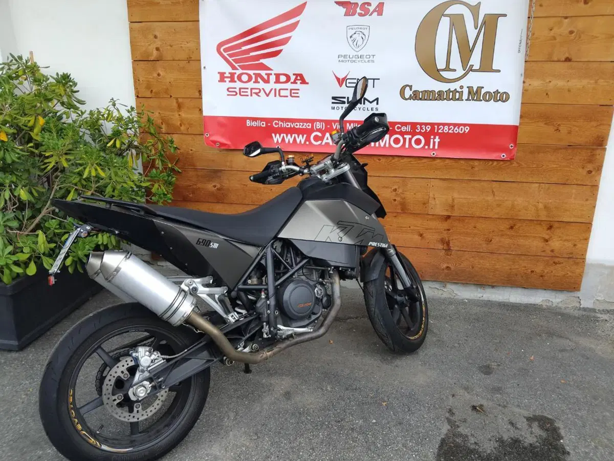 KTM 690 Supermoto (2007 - 12) (8)