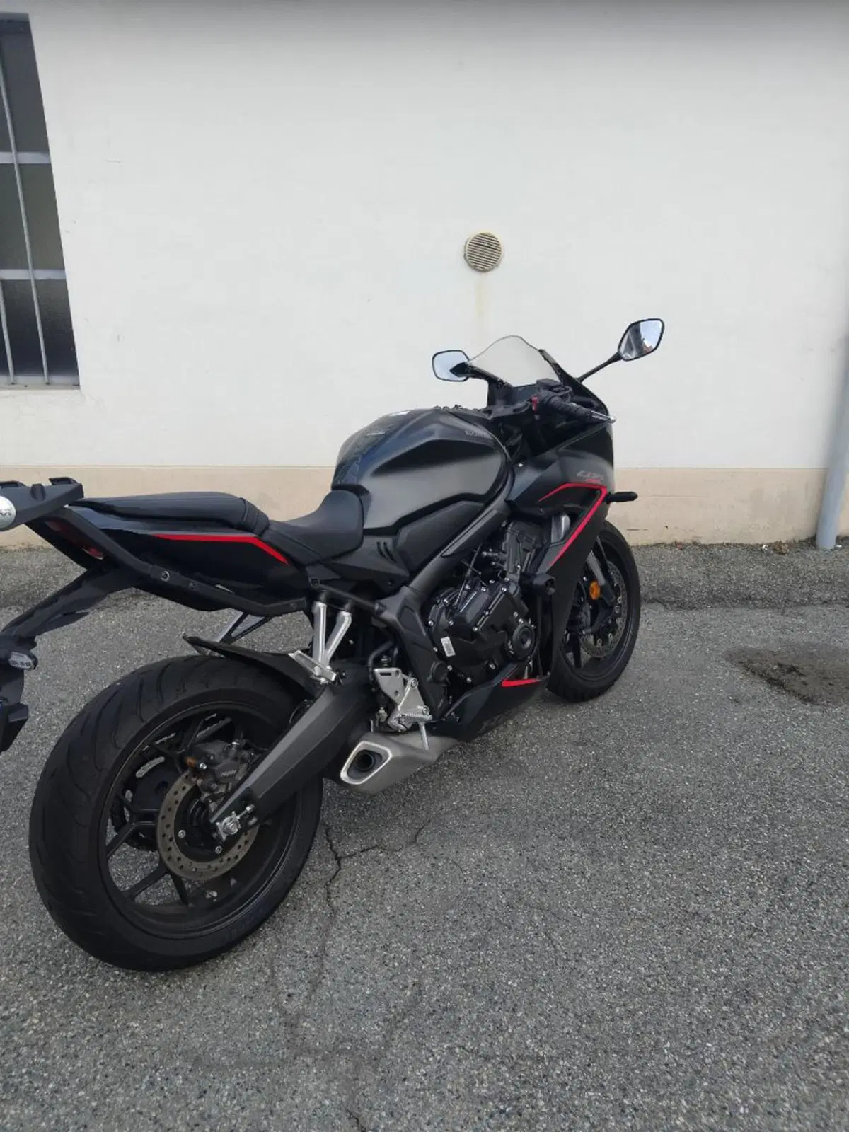 Honda CBR 650 R (2024 - 26) (9)