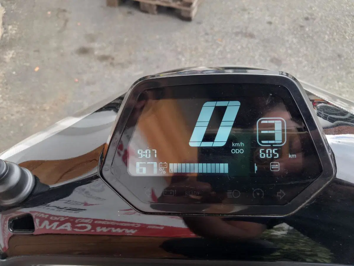 VMoto CUx Pro (2024 - 26) (6)