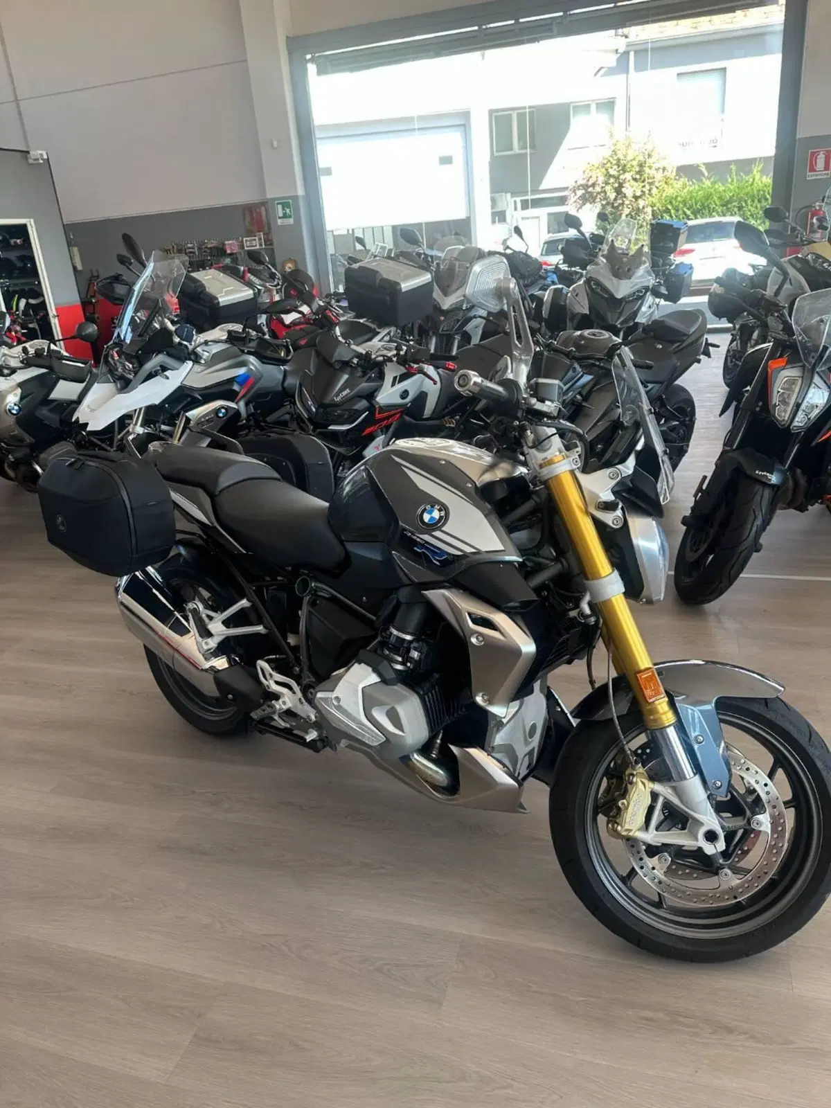 Bmw R 1250 R (2019 - 20) (2)