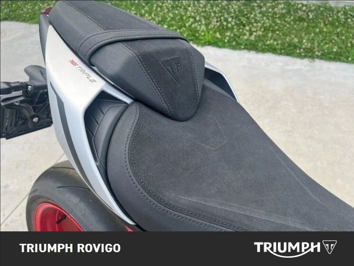 Triumph Street Triple 765 RX (2026) (4)