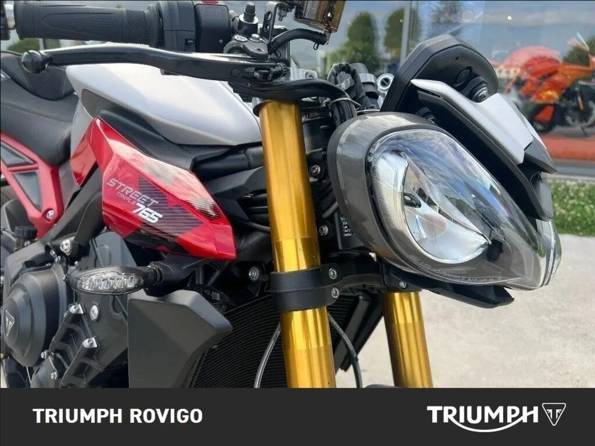 Triumph Street Triple 765 RX (2026) (6)
