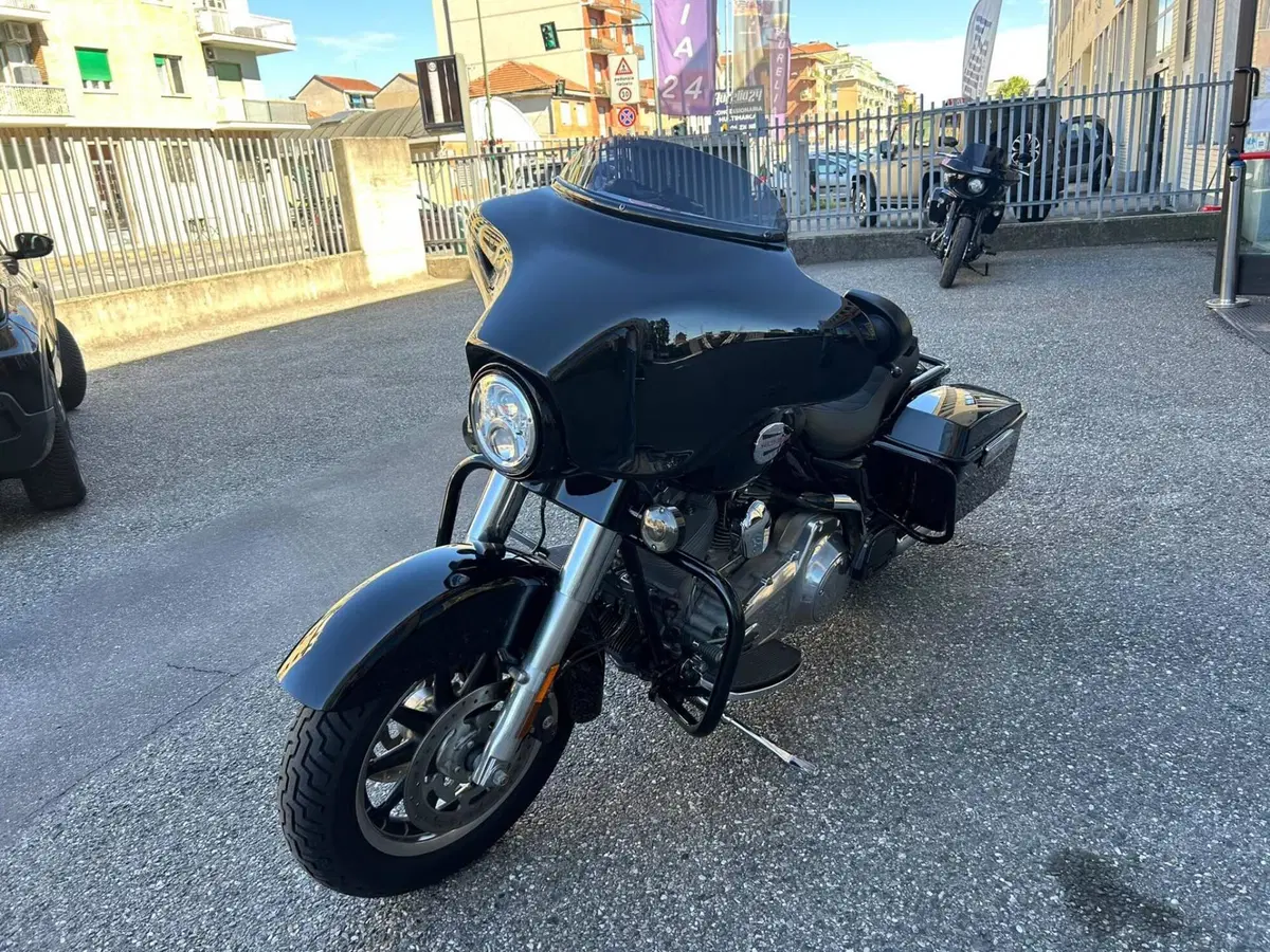 Harley-Davidson 1450 Electra Glide Standard (2002 - 09) - FLHTC (2)