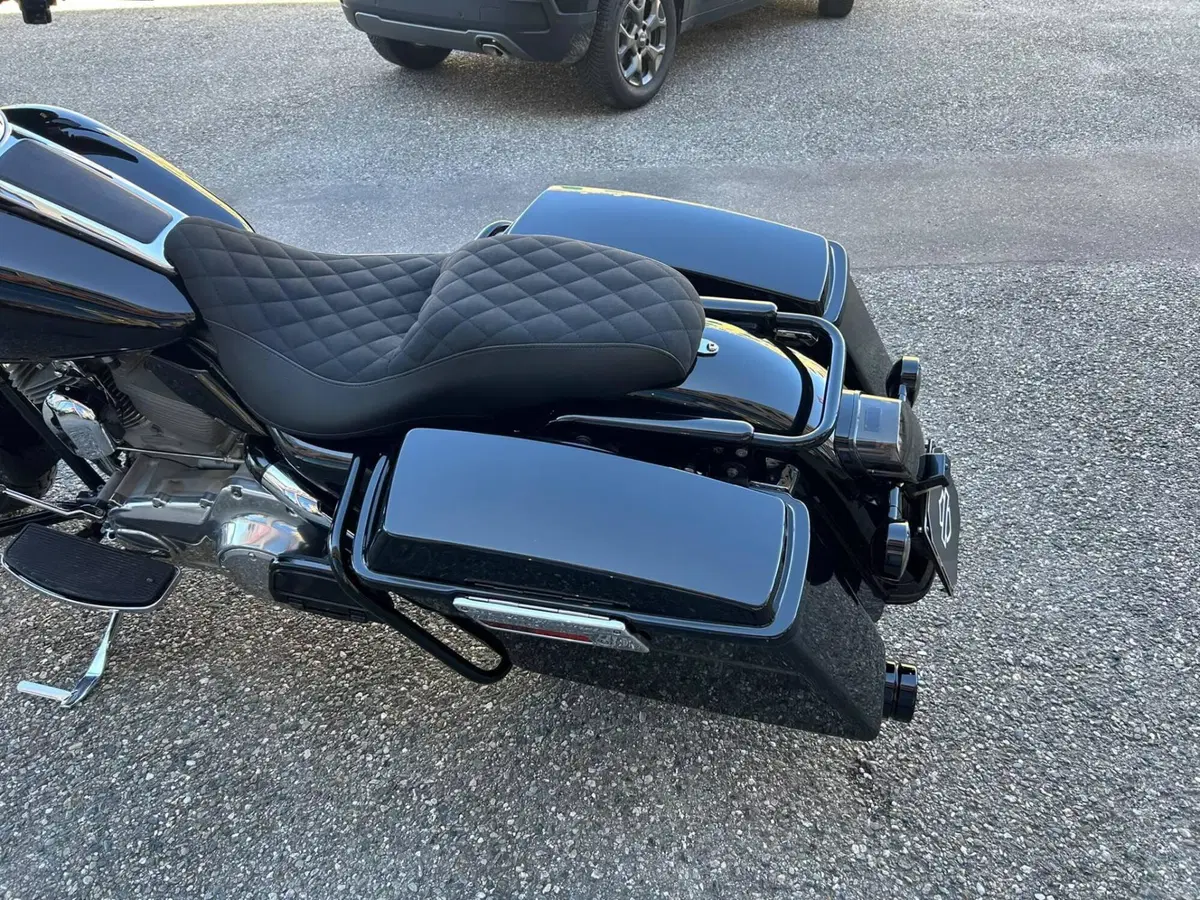 Harley-Davidson 1450 Electra Glide Standard (2002 - 09) - FLHTC (4)