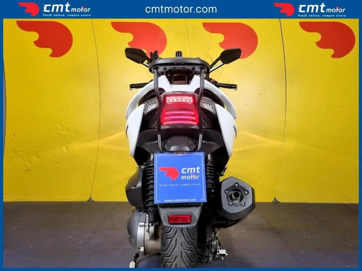 Kymco Xciting 400i ABS (2012 - 17) (9)