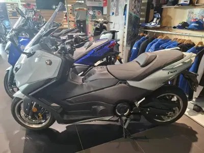 Yamaha T-Max 560 Tech Max (2025 - 26) nuova