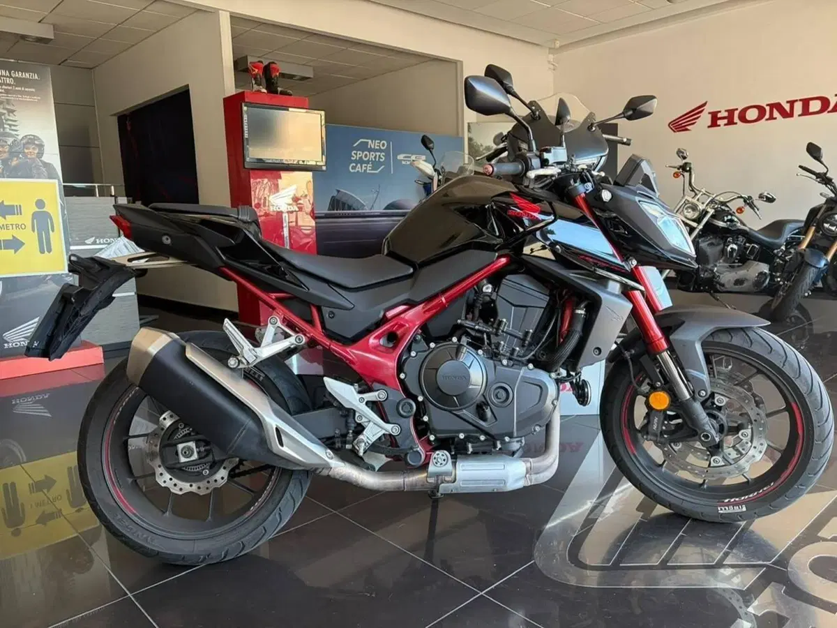 Honda CB 750 Hornet (2023 - 24) (2)