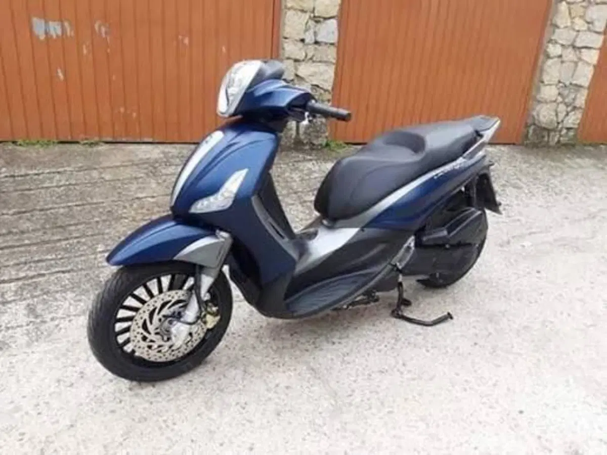 Piaggio Beverly 300 S i.e. ABS-ASR (2016 - 20) (2)