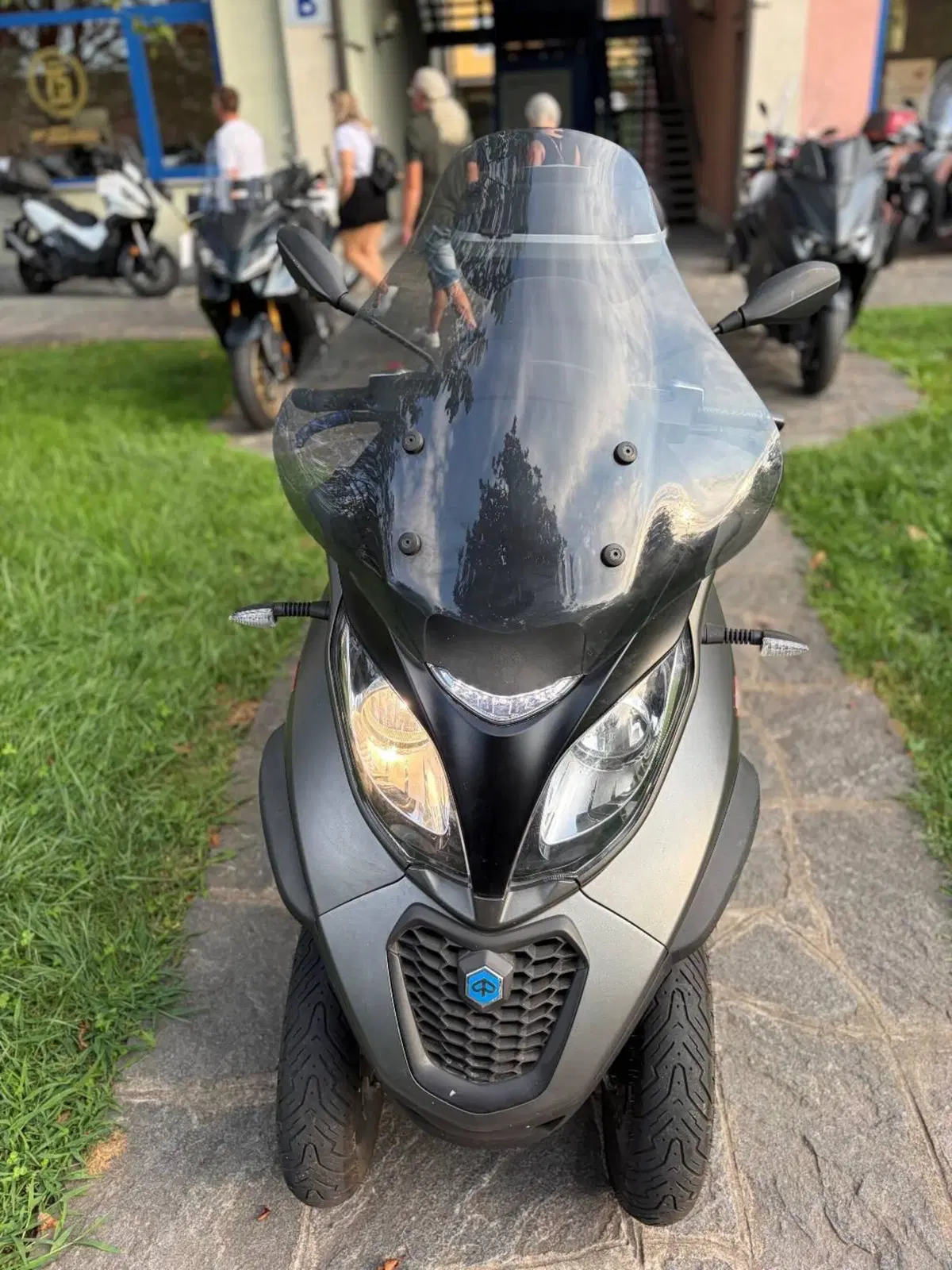 Piaggio Mp3 300 Hpe (2019 - 20) (3)