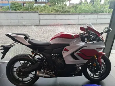 Yamaha YZF R7 70th (2026) nuova